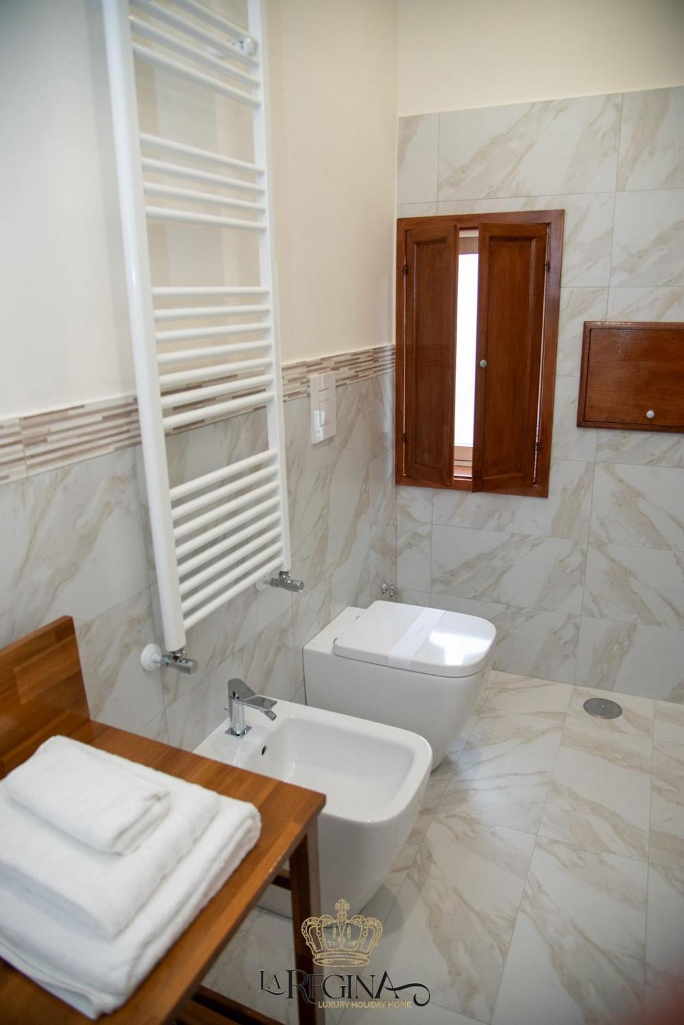 La Regina Luxury Holiday Home กาวา เด ตีร์เรนี ภายนอก รูปภาพ