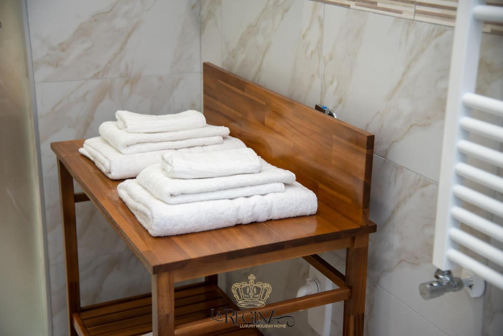 La Regina Luxury Holiday Home กาวา เด ตีร์เรนี ภายนอก รูปภาพ